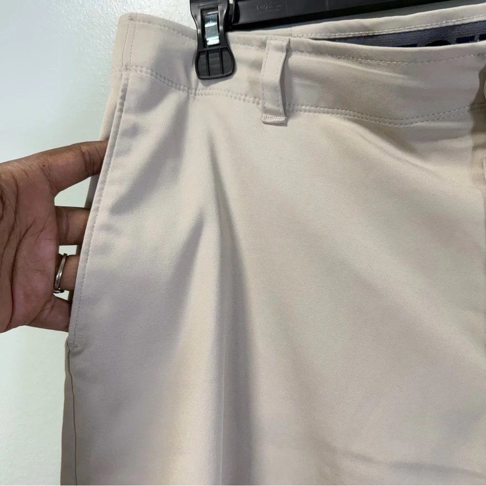 PGA TOUR Mens‎ Driflux Flat Front Golf Shorts Khaki Beige 38